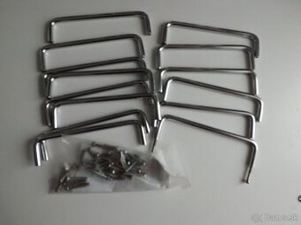 Uchitky na nabytok 14kusov roztec 13 cm