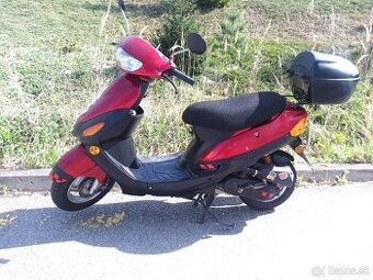 Skúter 50cc, veľmi dobrý technický stav