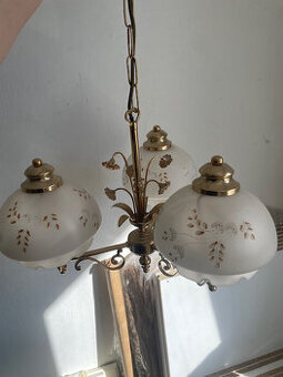 Zavesna lampa