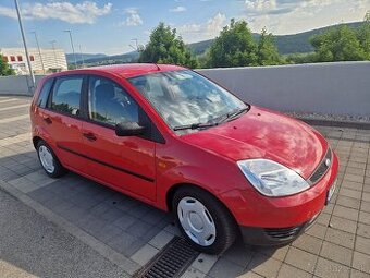 Ford fiesta 1.3i r.v.2005 51kw benzin SK-auto