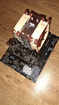 Základná doska s cpu, zdroj 550w , skrinka na Pc