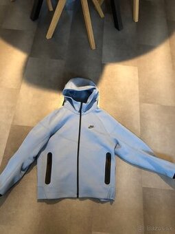 Nike tech fleece