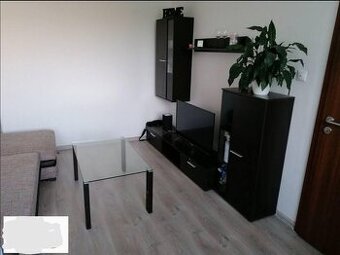 Zariadený 1 izbový byt s balkónom, bez provízie