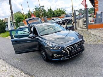 Hyundai i30 CW 1.6CRDi Facelift 85kW/116PS Kamera LED,