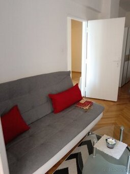 VEĽMI PEKNÁ VEĽKA ROZKLADACIA POHOVKA