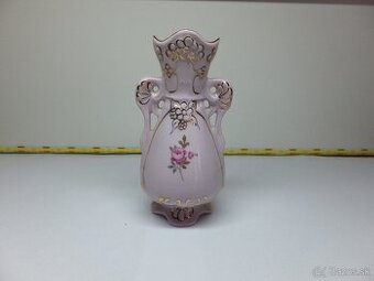 Růžový porcelán, pěkná vázička, značená.