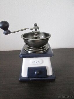 Porcelánový mlynček