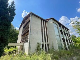 2357-NA PREDAJ REKREAČNÁ BUDOVA V PATINCIACH