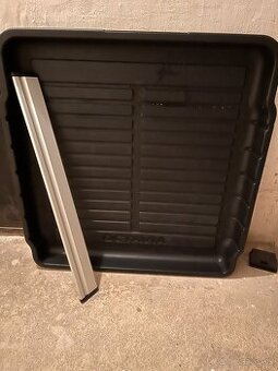 Plastová vana Skoda Octavia Combi plus hliníková prepážka