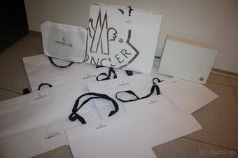 MONCLER,HUGO BOSS,Michael Kors,Max Mara,Secret,GUESS,PRADA