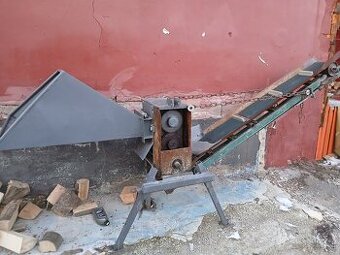 Predám špalíkovač na konáre