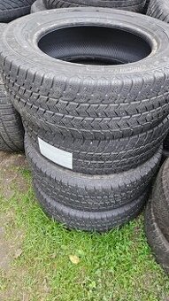 Zimne pneu 215/65 r16c semperit