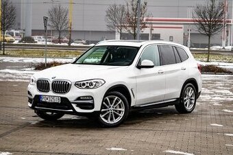 BMW X3 30i xDrive AT Luxury Line 185kW (ťažné, panoráma)
