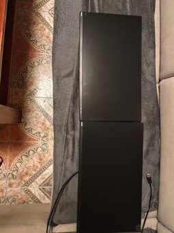 🖥️ Predám 2× profesionálny monitor NEC MultiSync + duálny V