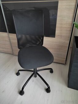 Kancelárska stolička