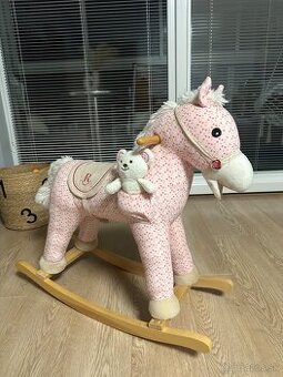 Hojdací zvukový kôň