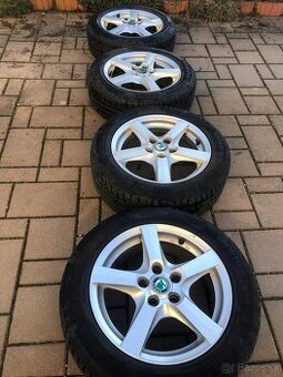 Letné pneuatiky 205/55r16 + elktrony