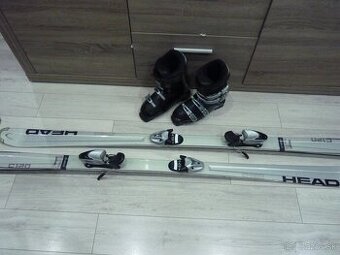 lyže head a lyžiarky lange