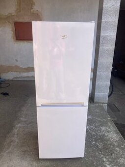 Chladnička s mrazničkou