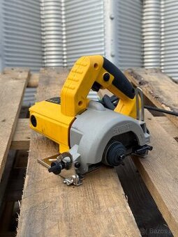 Dewalt rezačka dlažby