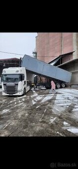 Scania R560