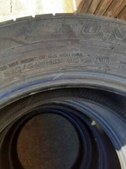 Predám letne pneumatiky 215/60 R 16 95 V