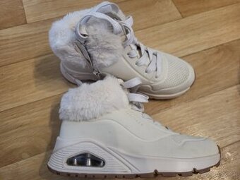 Skechers zateplene