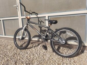 Predám bicykel BMX