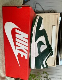 Predám nike dunk low retro