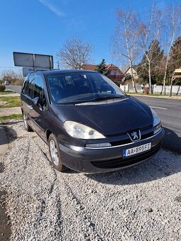 Peugeot 807