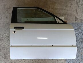 E30 predné dvere ľavé a pravé