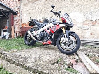 Aprilia Tuono V4 1100 RR APRC