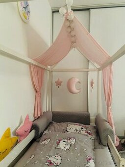 Detska domcekova postel