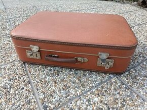 Starožitný kufor
