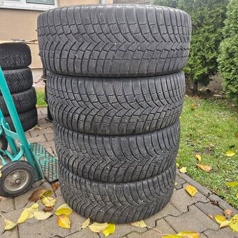 225/50 r17 Bridgestone