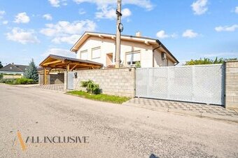 ALL INCLUSIVE | NA PREDAJ 5-IZBOVÝ RODINNÝ DOM, OHRADY