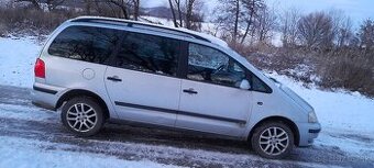 VW sharan 1,9TDI 96kw - roleta- Zadná rampa