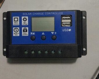 Solarný regulator 10A