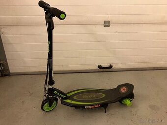 Elektricka kolobezka Razor power core e90