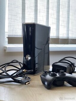 XBOX 360 Slim - 250GB