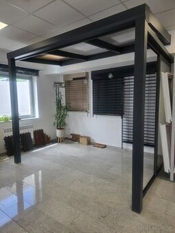 Hliníková pergola so strešným polykarbonátom