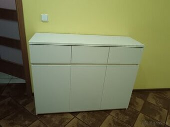 Komoda biela na predaj