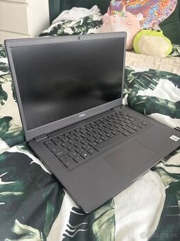 Predám Dell Latitude 3410 – i5, 16 GB RAM