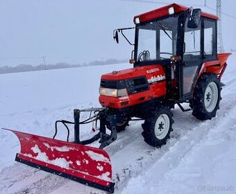 KUBOTA GL 23 Diesel motor 3 válec, 23HP + zimní výbava