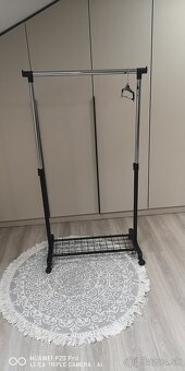 Stojan na oblecenie - 1