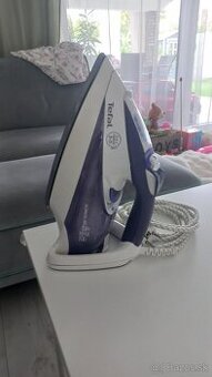 Predám žehličku Tefal Ultimate 100 - 1