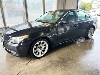 BMW 523i