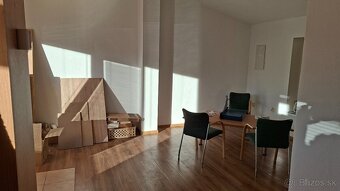 Prenájom kancelárie 20m2 vo Zvolene