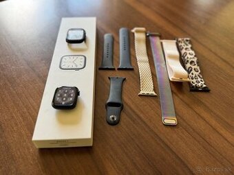 Hodinky Apple Watch 7