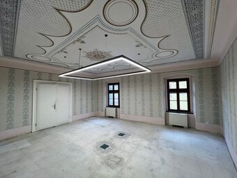 Kancelársky celok s kuchynkou a toaletami 144,96m2, v centre